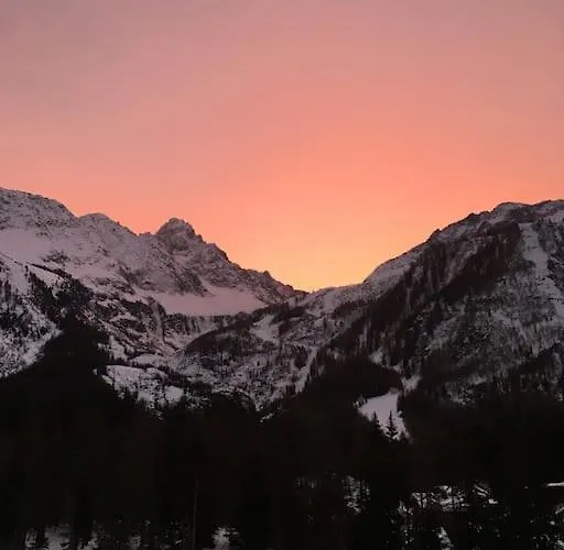 Duplex 4 Pers Vue Montblanc , Grands Montets Апартаменти *